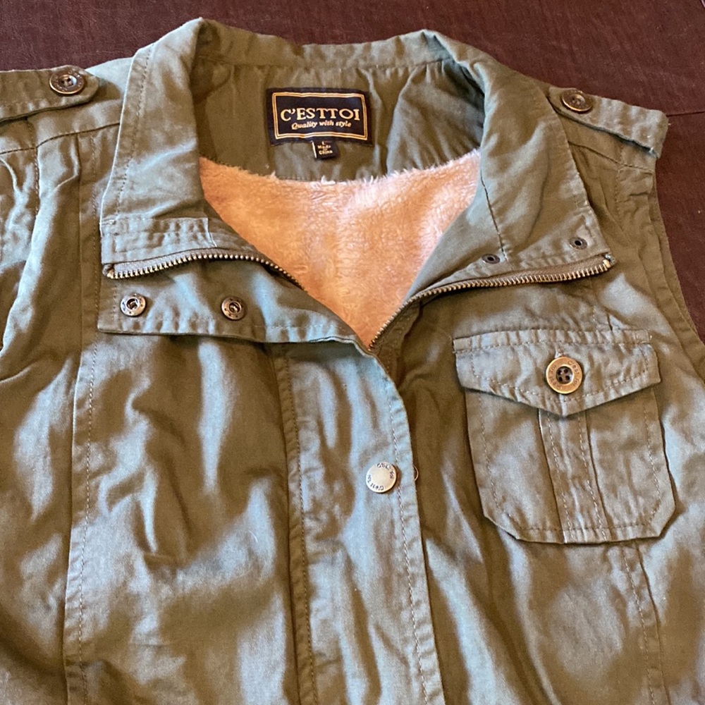 C'esttoi | Olive Green Vest - Picture 2 of 8